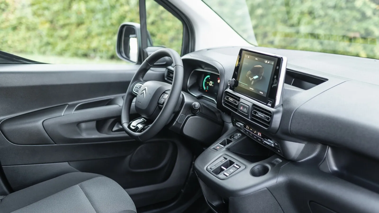 und der Citroen teilen sich das Cockpit-Layout.
